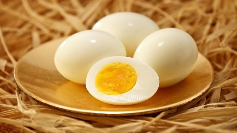 ביצה מבושלת עבור דיאטת כוסמת