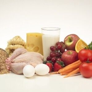מזון חלבוני ופירות בדיאטת שישה עלי הכותרת